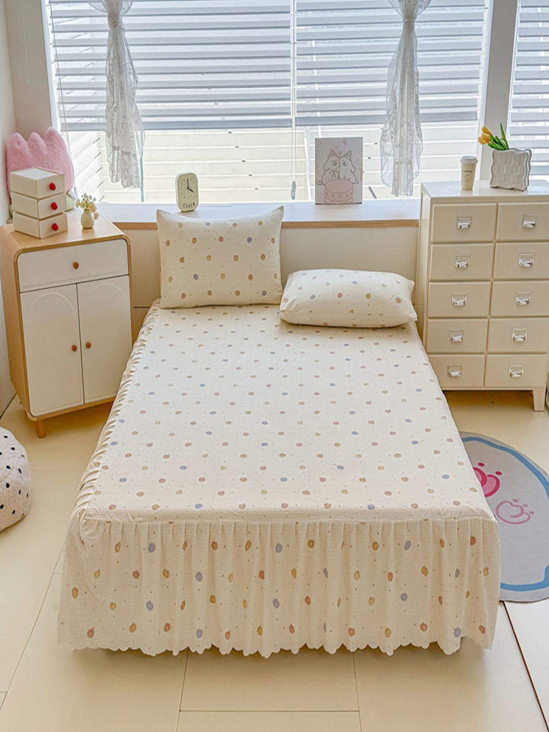 JC HOME Off White & Orange Colored Printed 140 TC King Bedsheet Set 2 m x 2.2 m