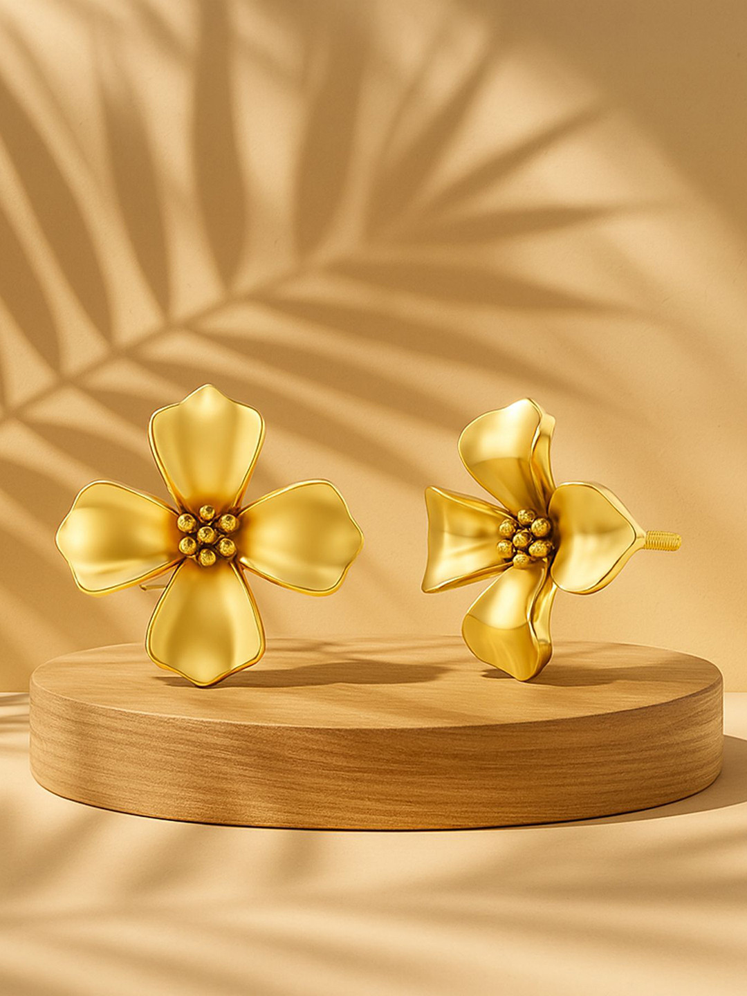 KISNA DIAMOND AND GOLD JEWELLERY Women 14Kt Flora Earrings Gold - 2.44g