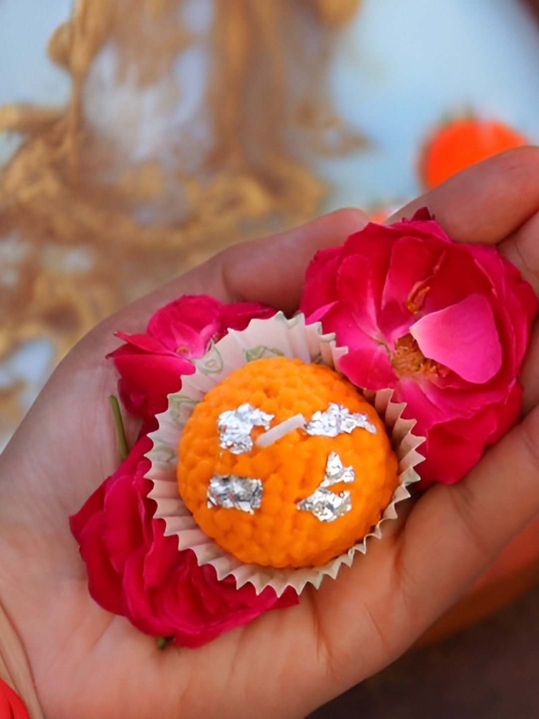 Mandy & Co Orange Set of 6 Motichoor Laddu Soy Candles