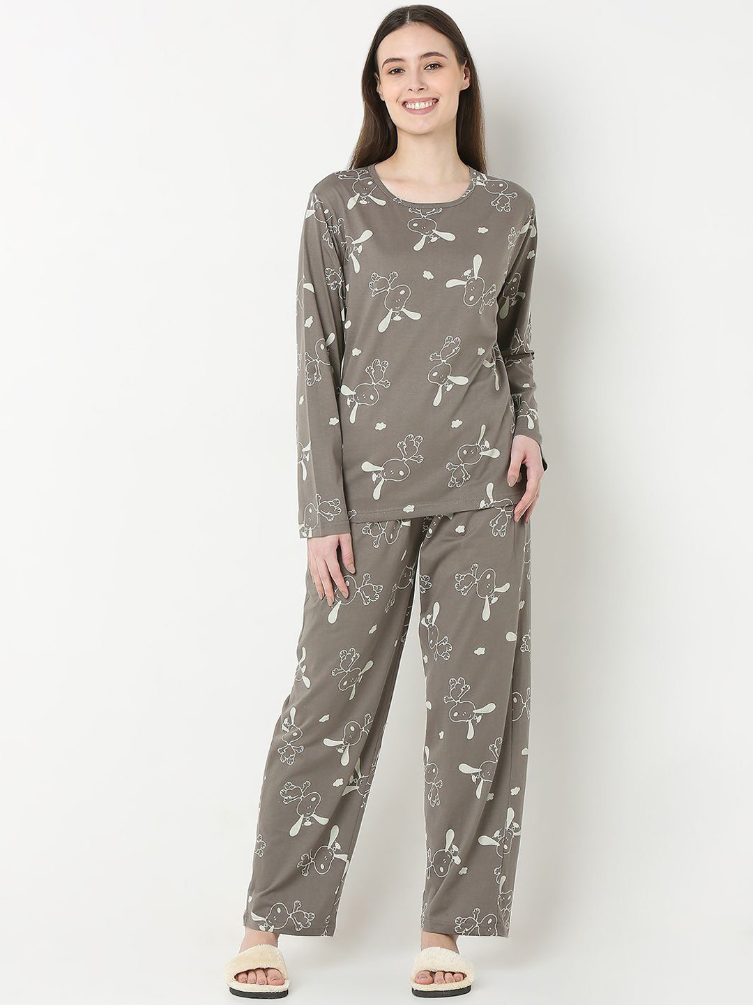 Smarty Pants Women  Cotton Snoopy Printed Full Sleeves Night suit