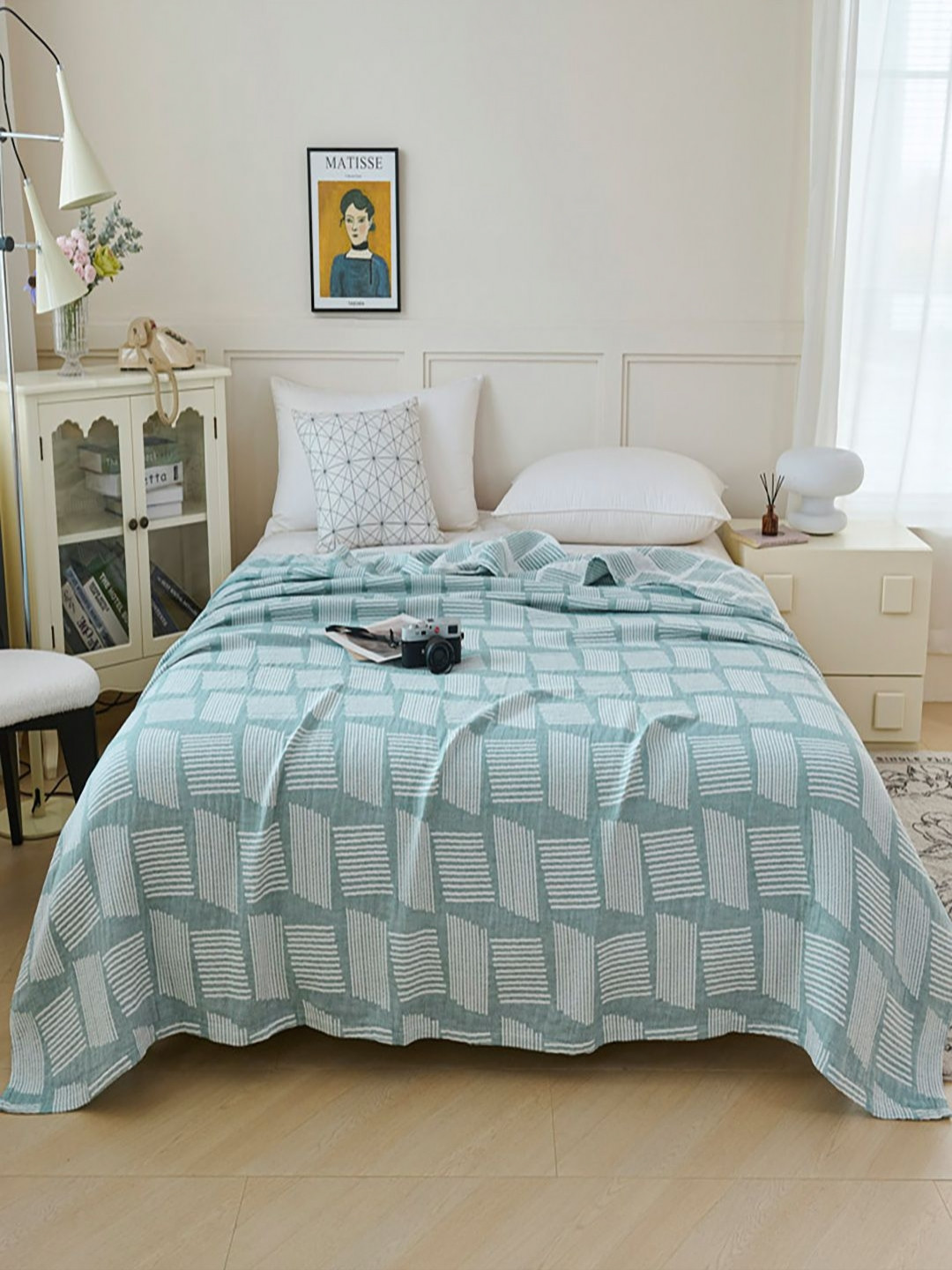 JC HOME Blue And White AC Room 300 GSM Double Bed Blanket