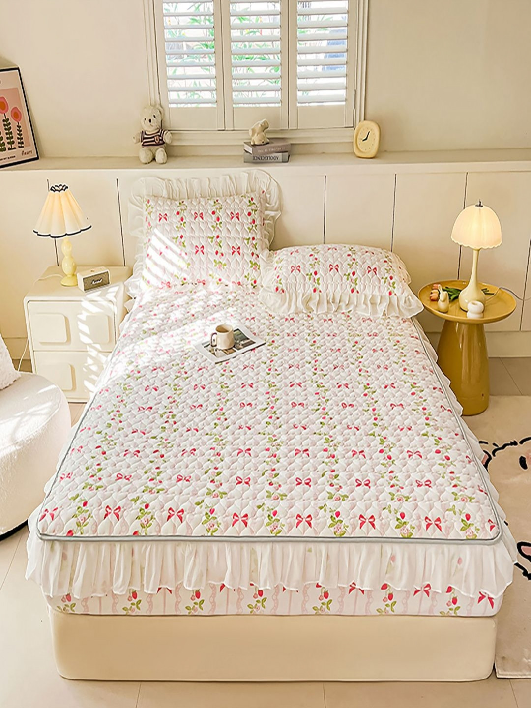 JC HOME White & Pink Floral 150 TC Queen Bedsheet Set-1.5m x 2m