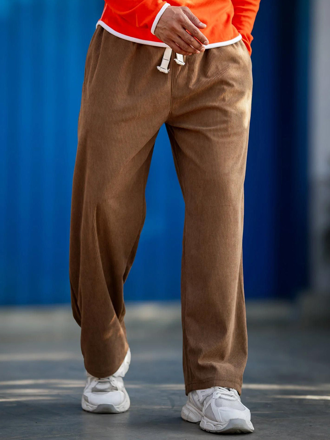 MaverIQ Men Regular Fit Mid-Rise Flexi Waist Trousers