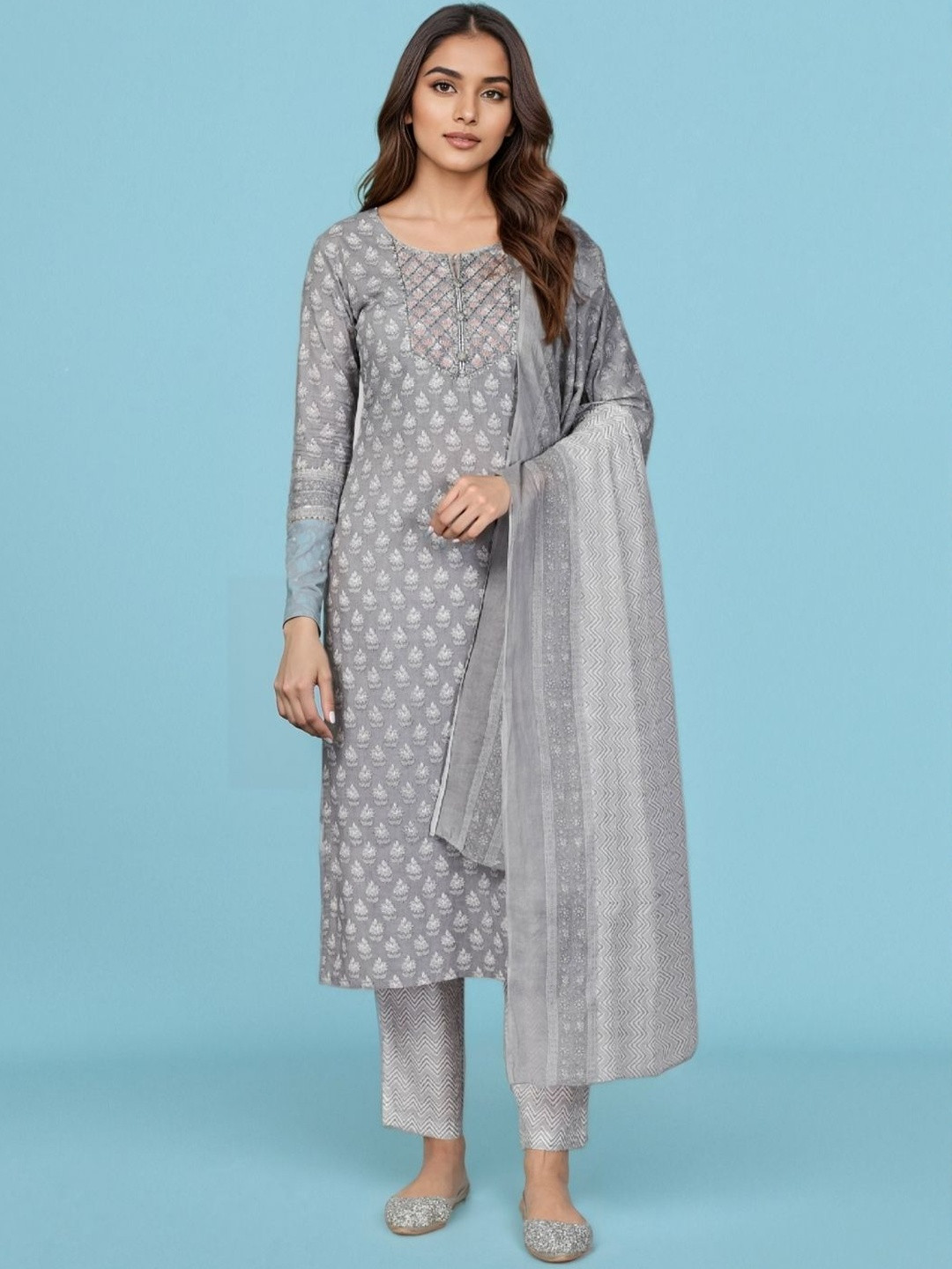 SZN Women Grey Kurta Sets