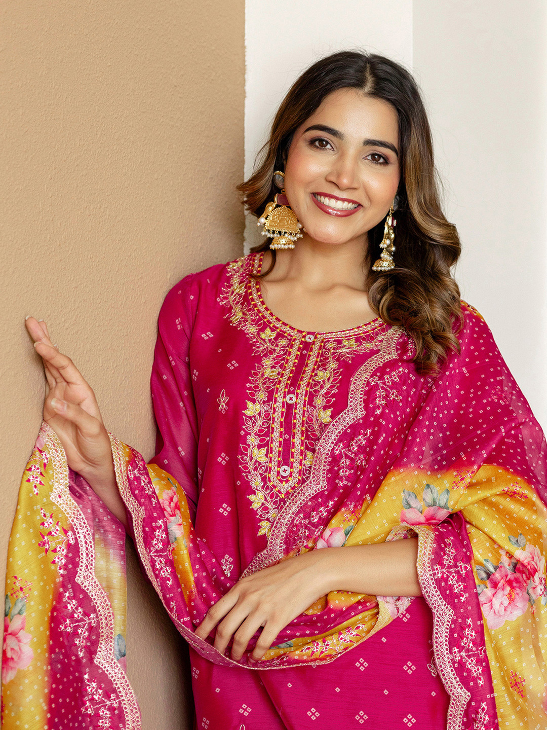 SANISA Women Pink Silk Blend Embroidered Kurta & Trousers With Dupatta