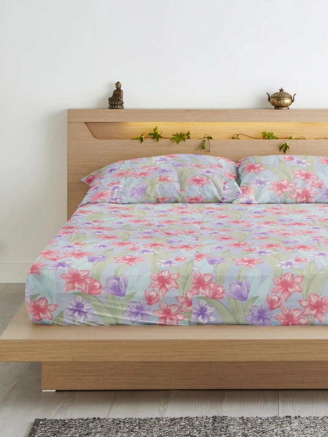 Aurave Blue & Pink Floral Printed Cotton 210 TC Bedsheet Set 0.198 m x 0.183 m