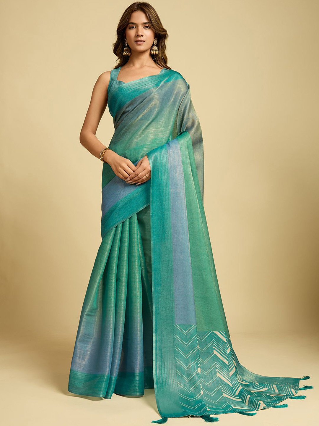 VASTRAKALA Ombre Saree With Blouse Piece
