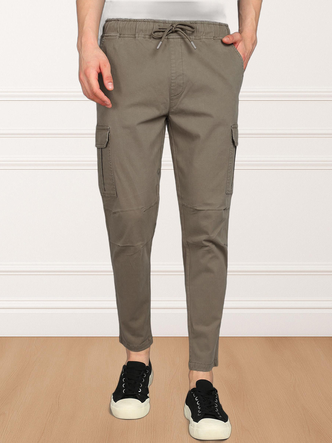 Gaucha Men Mid-Rise Tapered Fit Jogger Trousers