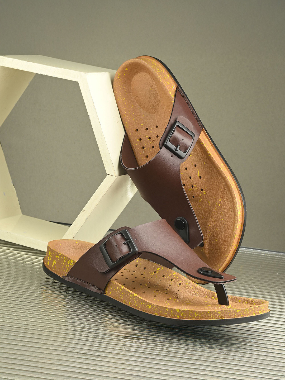 AMICO Men Solid Comfort Sandals with Buckles