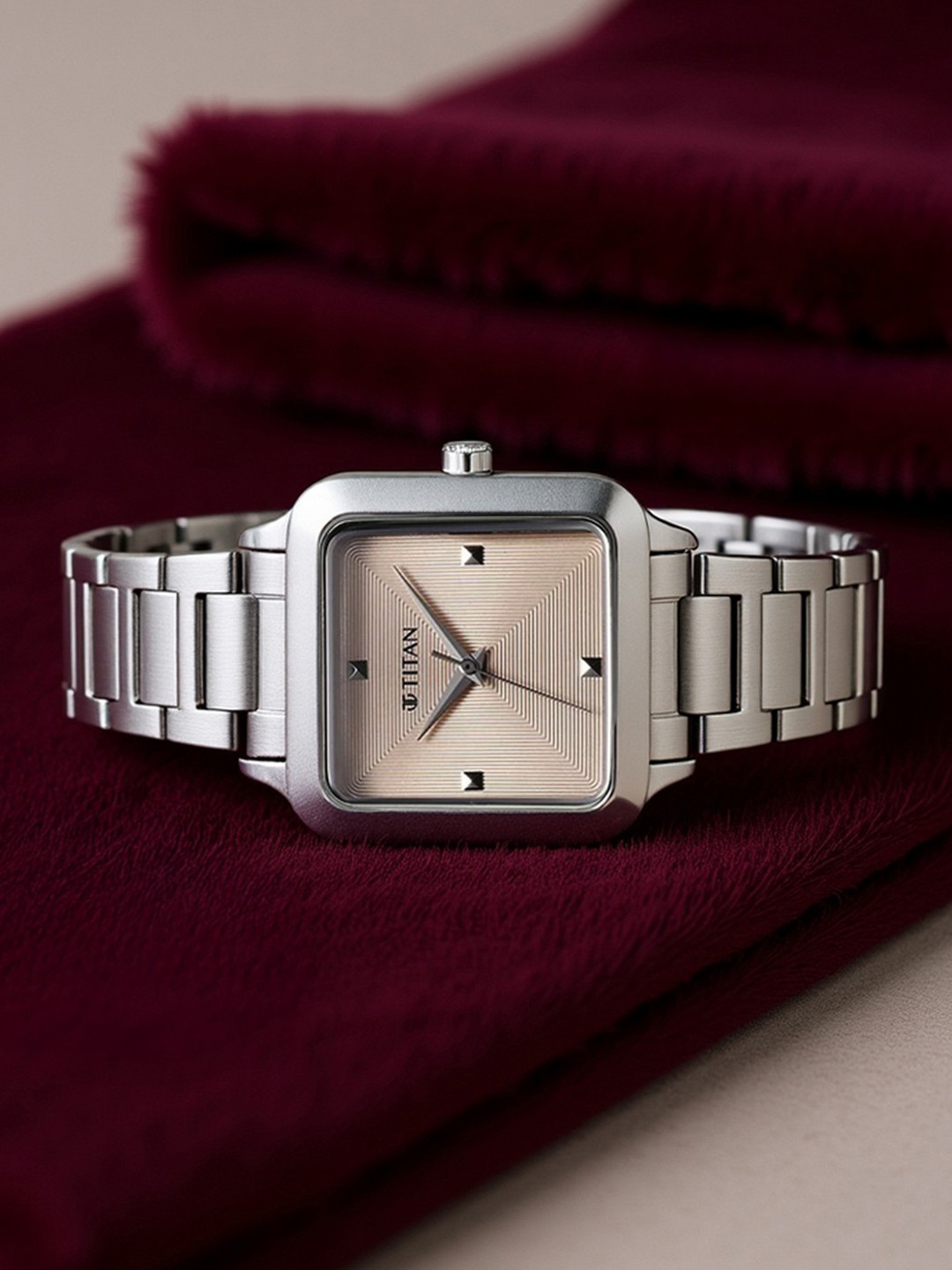 Titan Women Dial & Stainless Steel Straps Watch 95297SM01