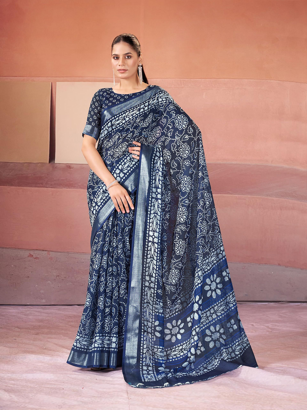 Garden Vareli Ethnic Motifs Block Print Saree With Blouse