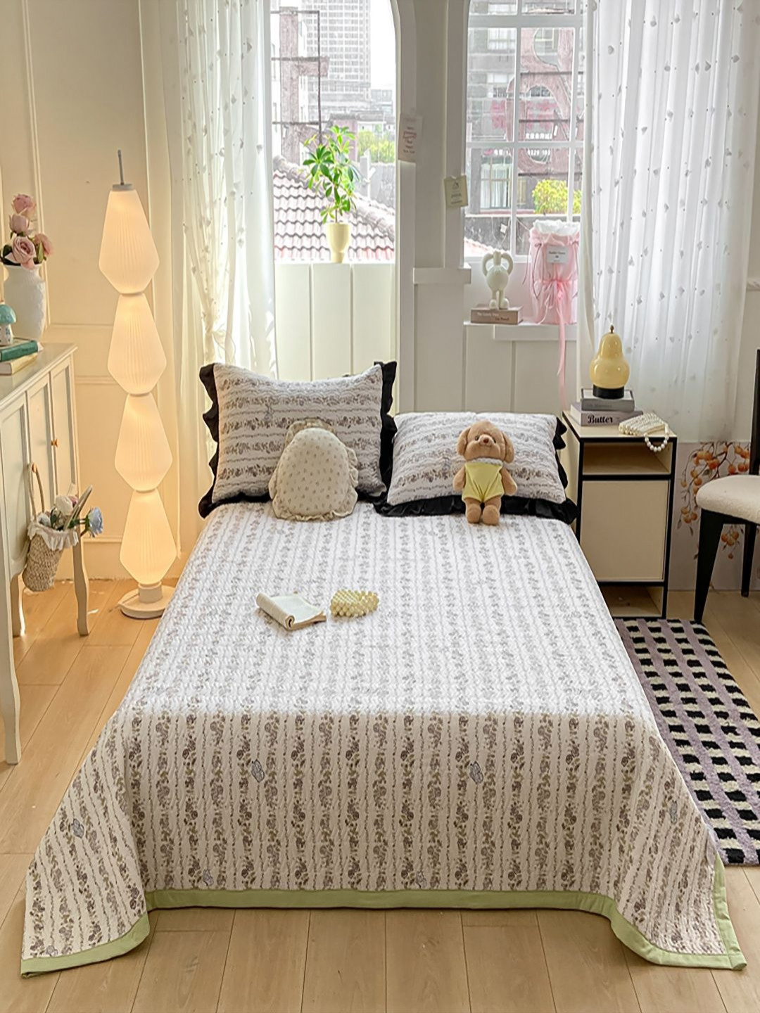 JC HOME 3Pieces Beige & Green Striped Double King Bed & Pillow Covers