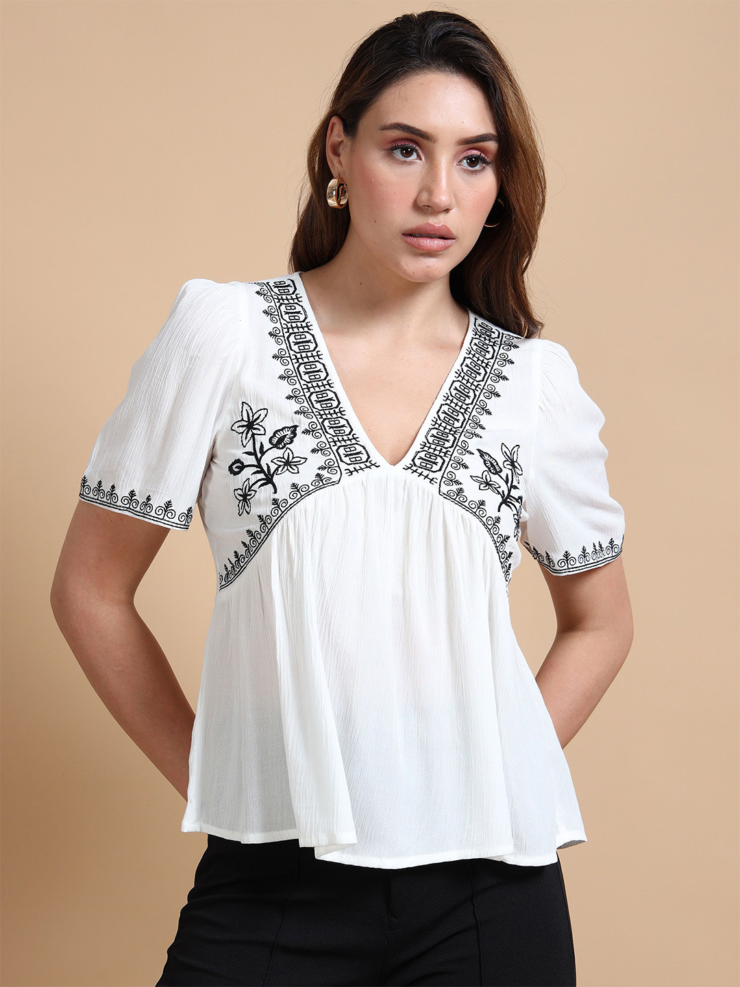 GLAM & CHIQUE White Black Peplum Floral Embroidered V-Neck Regular Top