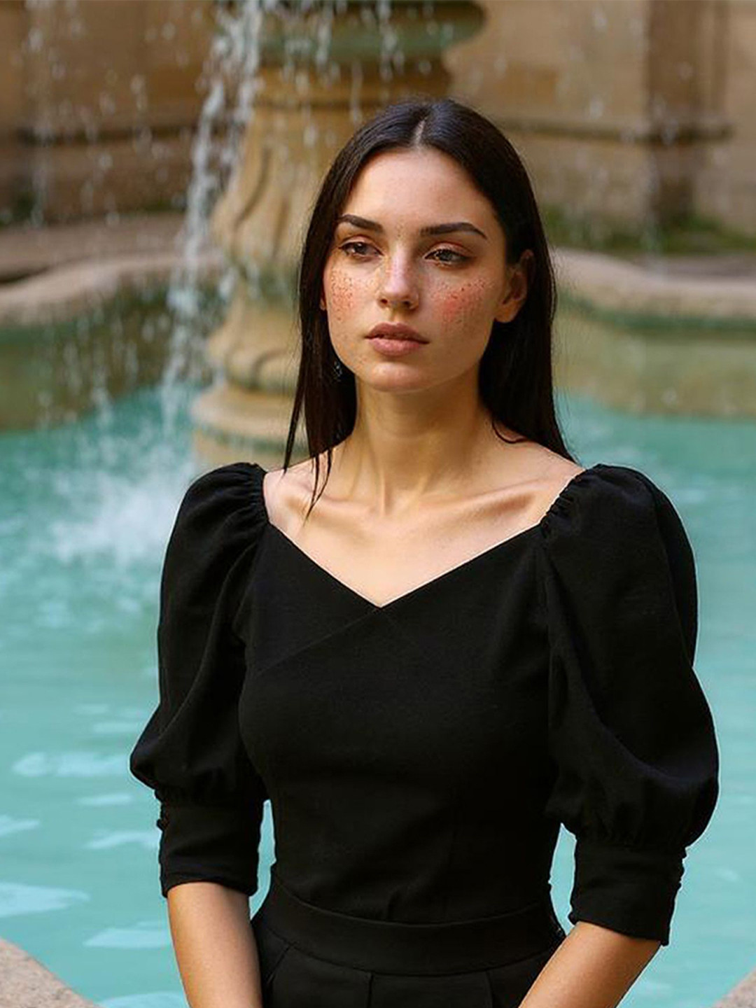 ZYNG Women Sweetheart Neck Puff Sleeves Top