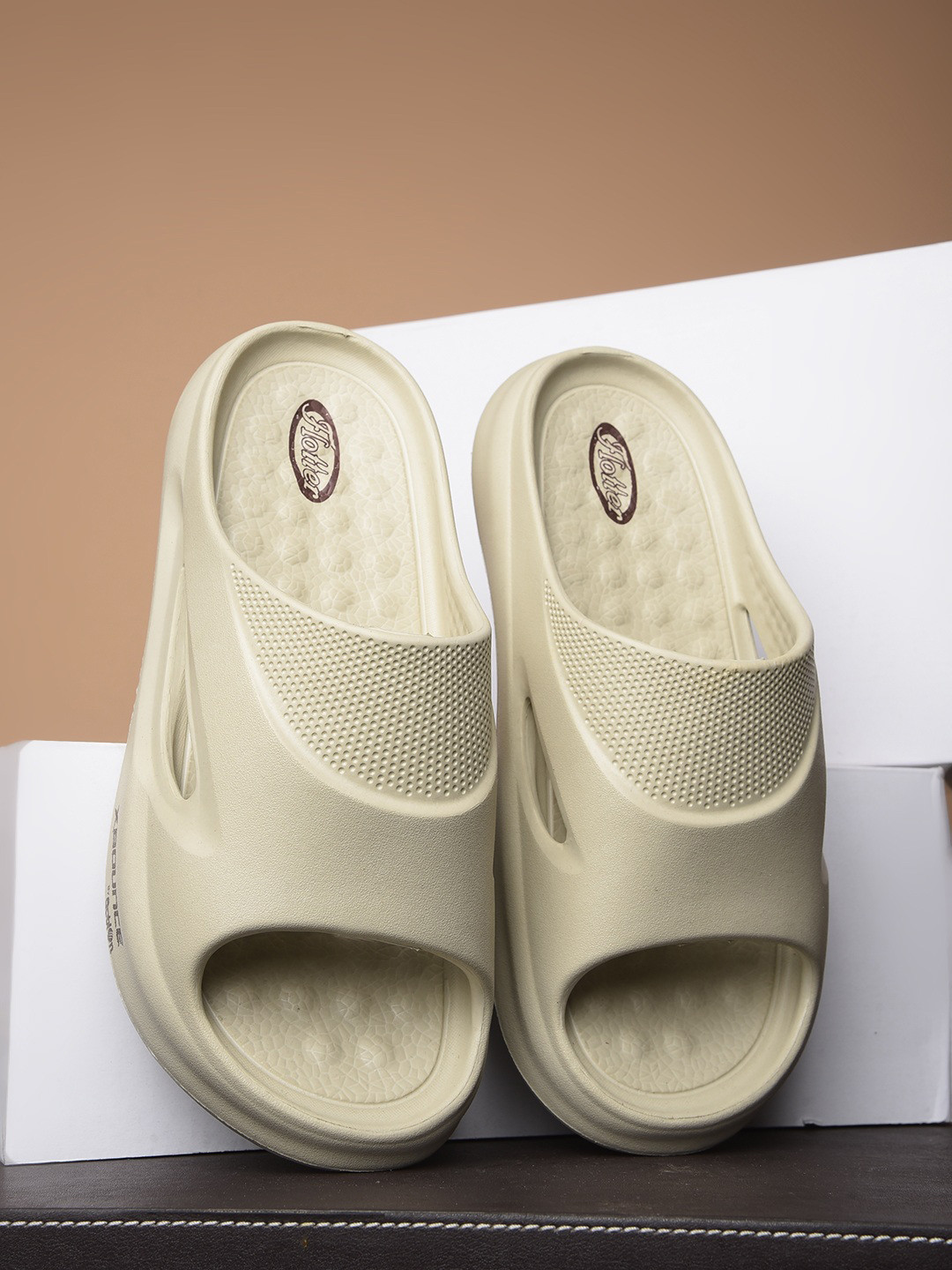 Action EVA Flotter Textured EVA Sliders