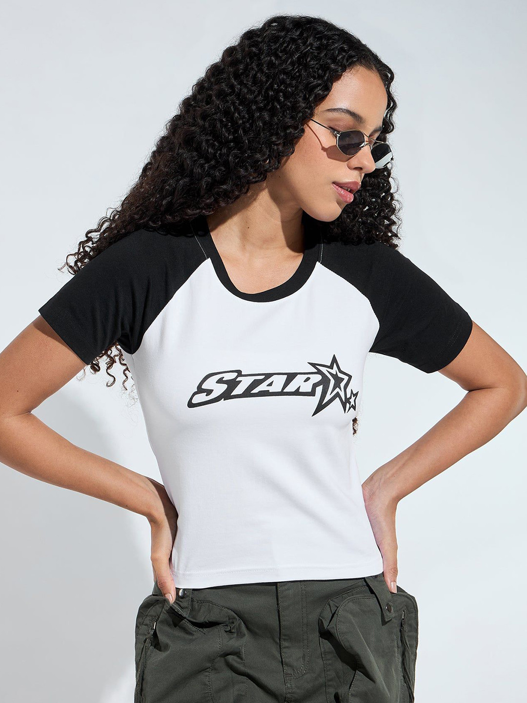 Outzidr Typography Colourblocked Cotton Slim Fit T-shirt