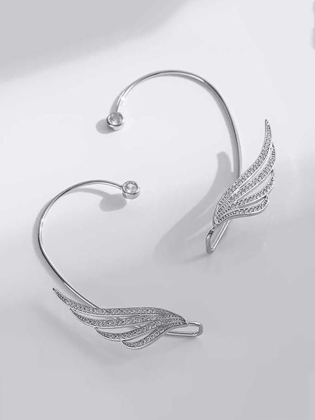 EL REGALO Artificial Stones Studded Quirky Shaped Ear Cuff