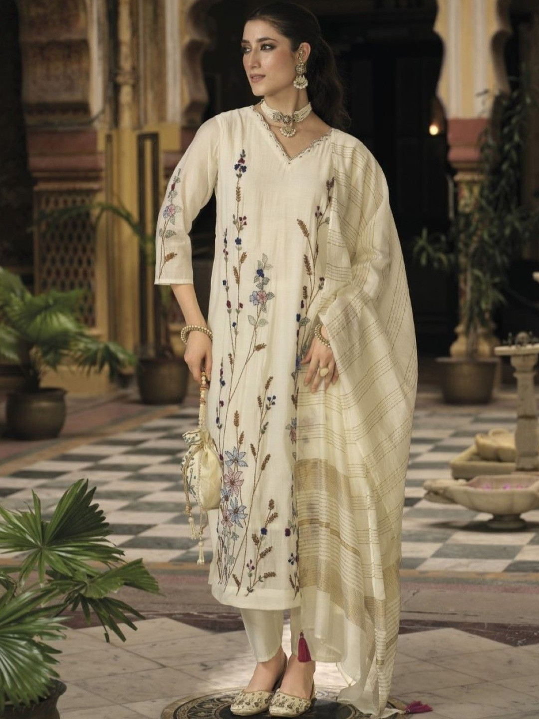 AUTUMN LANE Women Chandrani Pearl Embroidery Suit set