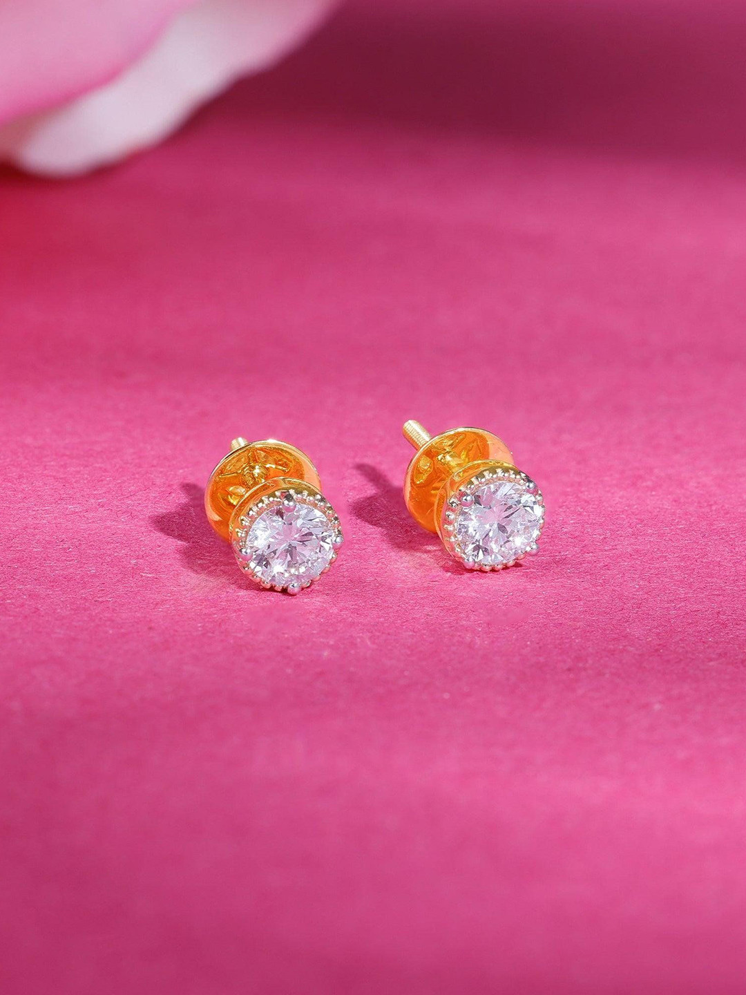 GIVA Women 14Kt Gold Nova Lab Grown Stud Earrings Diamond-1.63 gms