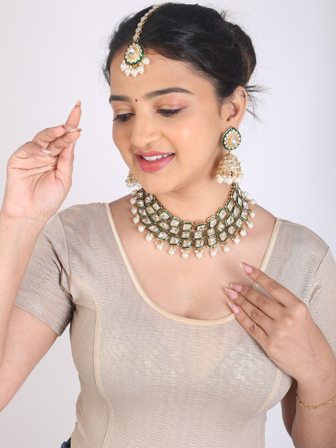 SAMC Women Alloy Gold Palated Artificial Kundan Jewellery set