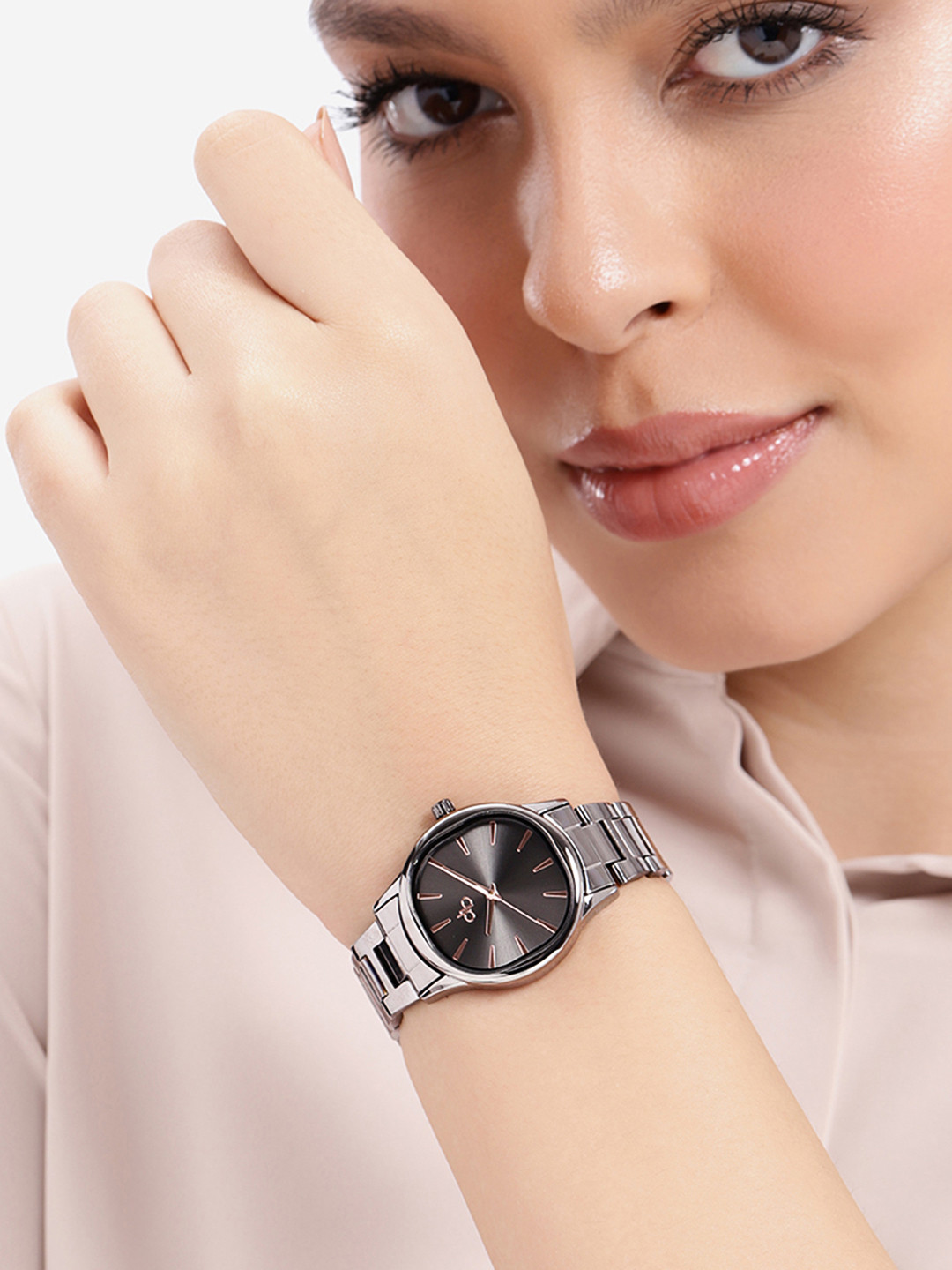 DressBerry Women Bracelet Style Straps Analogue Watch UT-A8643-GM-DB