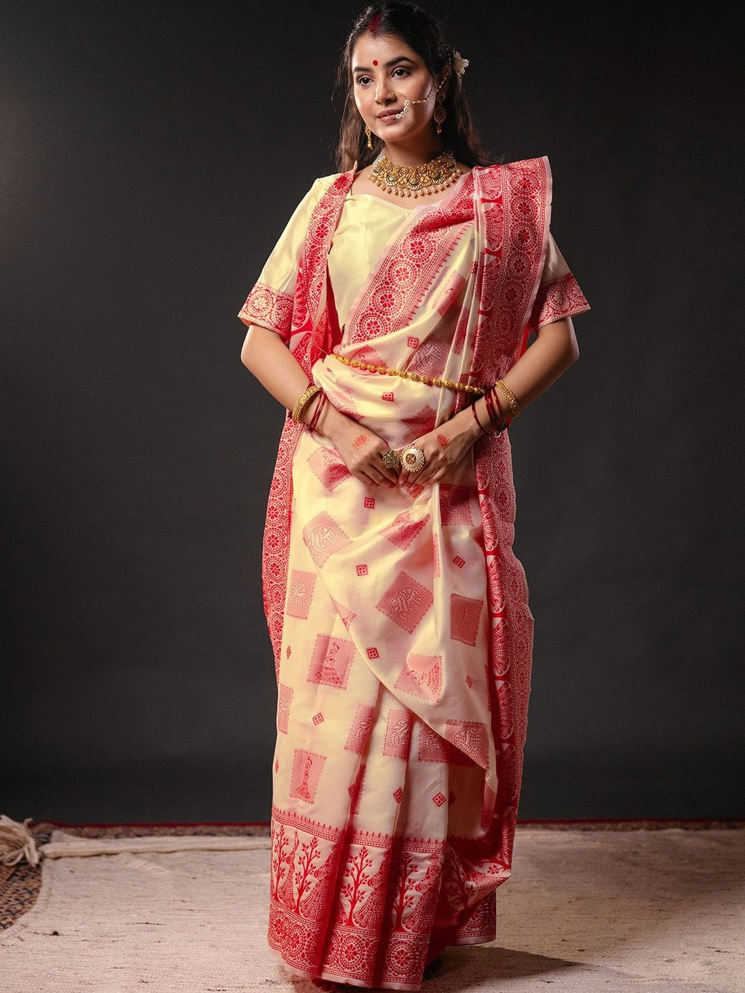 KALINI Woven Design Laal Paar Saree