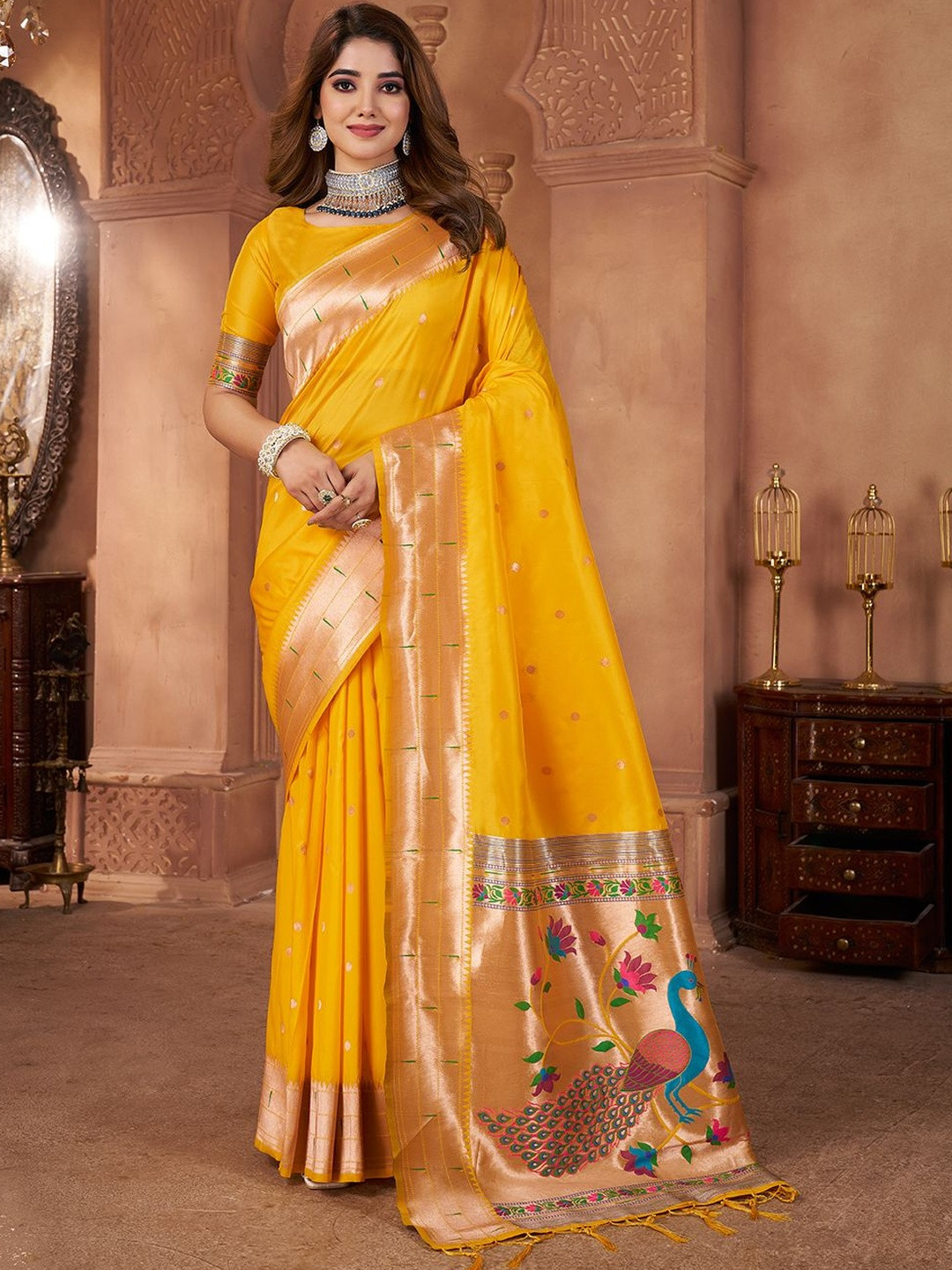 DIVASTRI Women's Kanjeevaram Paithani Silk Zari Weaving Saree With Matching Blouse Piece