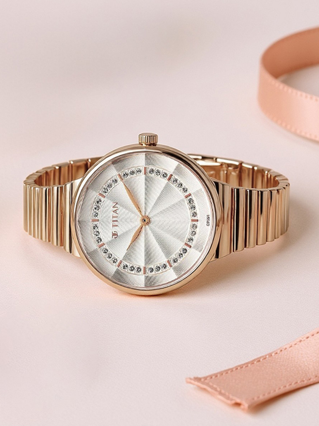 Titan Women Purple Embellished Analogue Watch 95245WM02