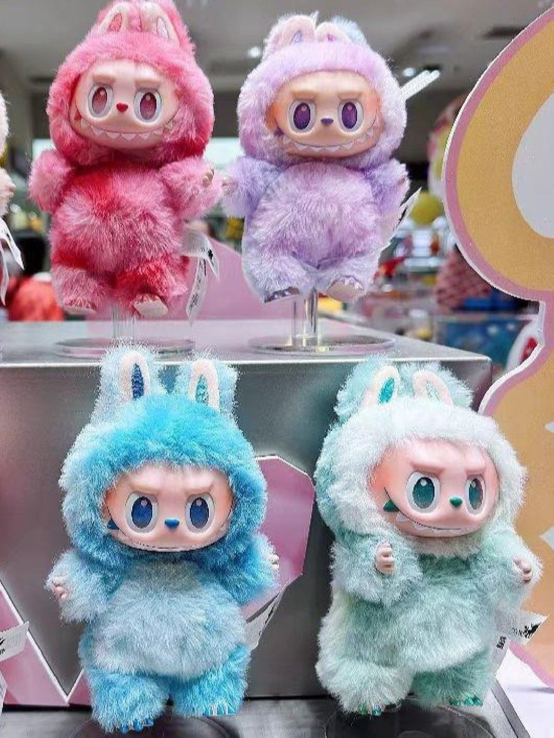 1TO FINITY Set Of 6 Assorted Energy Labubu Doll Anime Figurine Key Chains