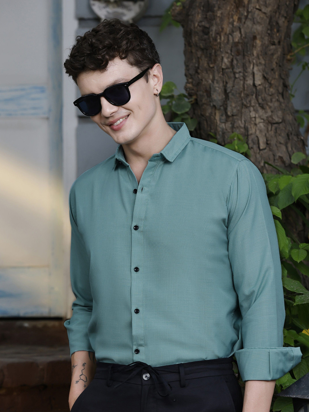 RAHI TRENDZ Men Solid Spread Collar Formal Shirt
