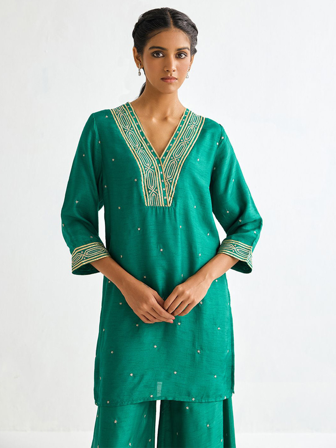 Ancestry Floral Woven Design V-Neck Beads & Stones Straight Kurta