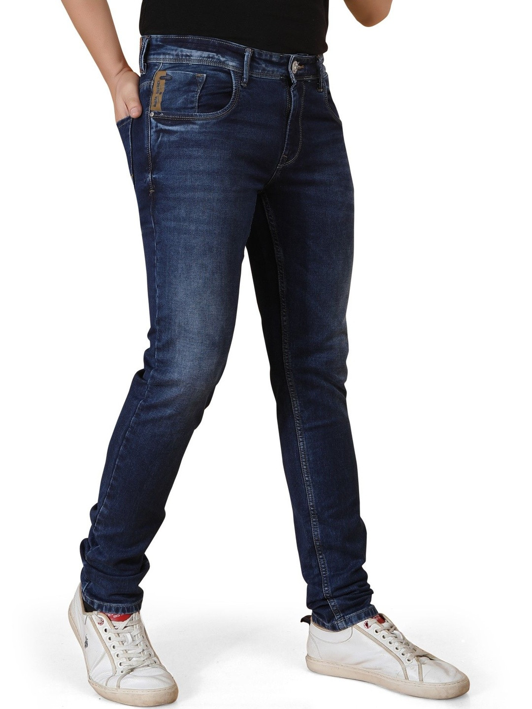 MAD-O-WHAT Men Slim Fit Mid-Rise Heavy Fade Jeans