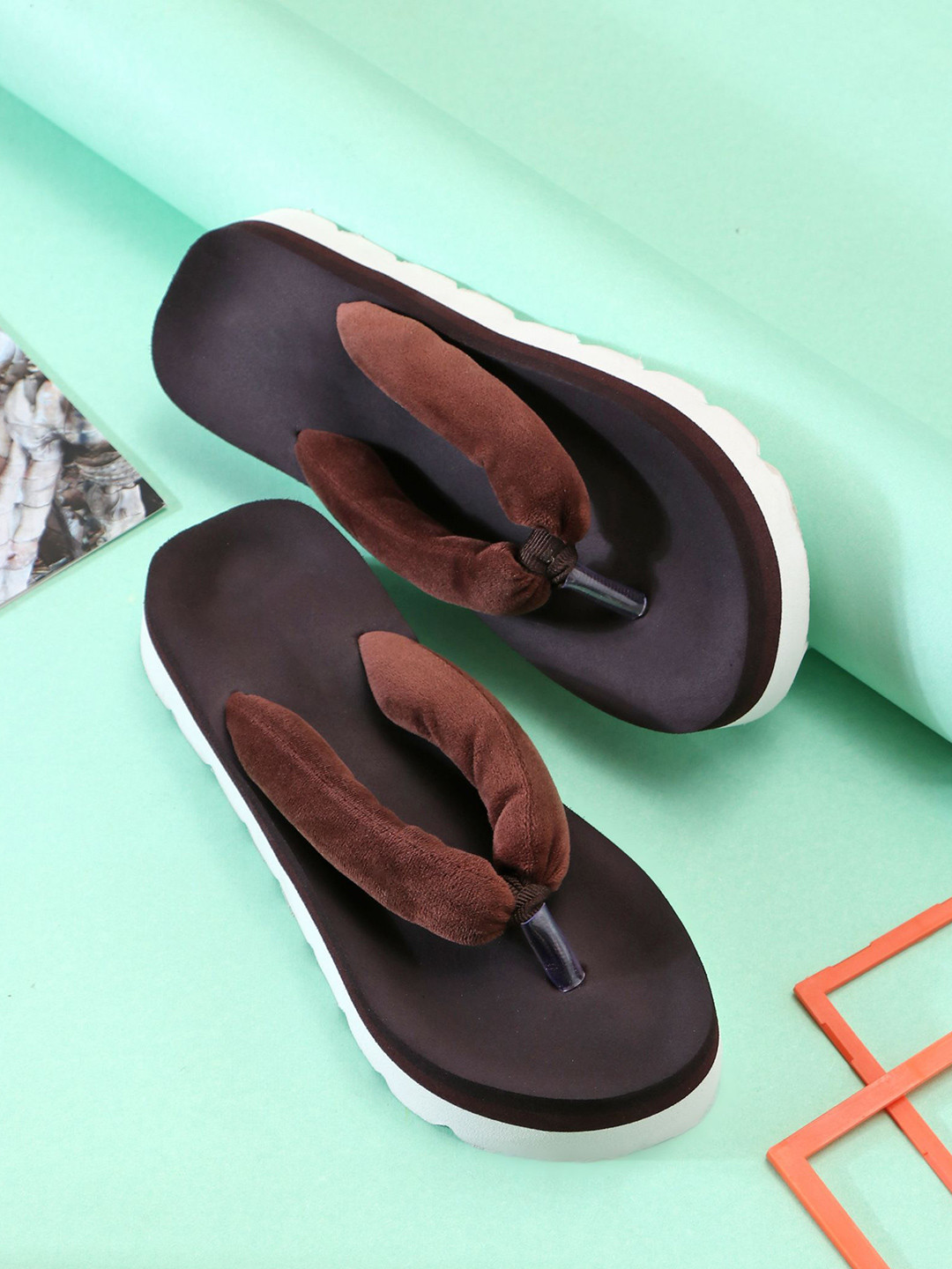 glitchez Women Fur Flip Flops with Dual Strap Design