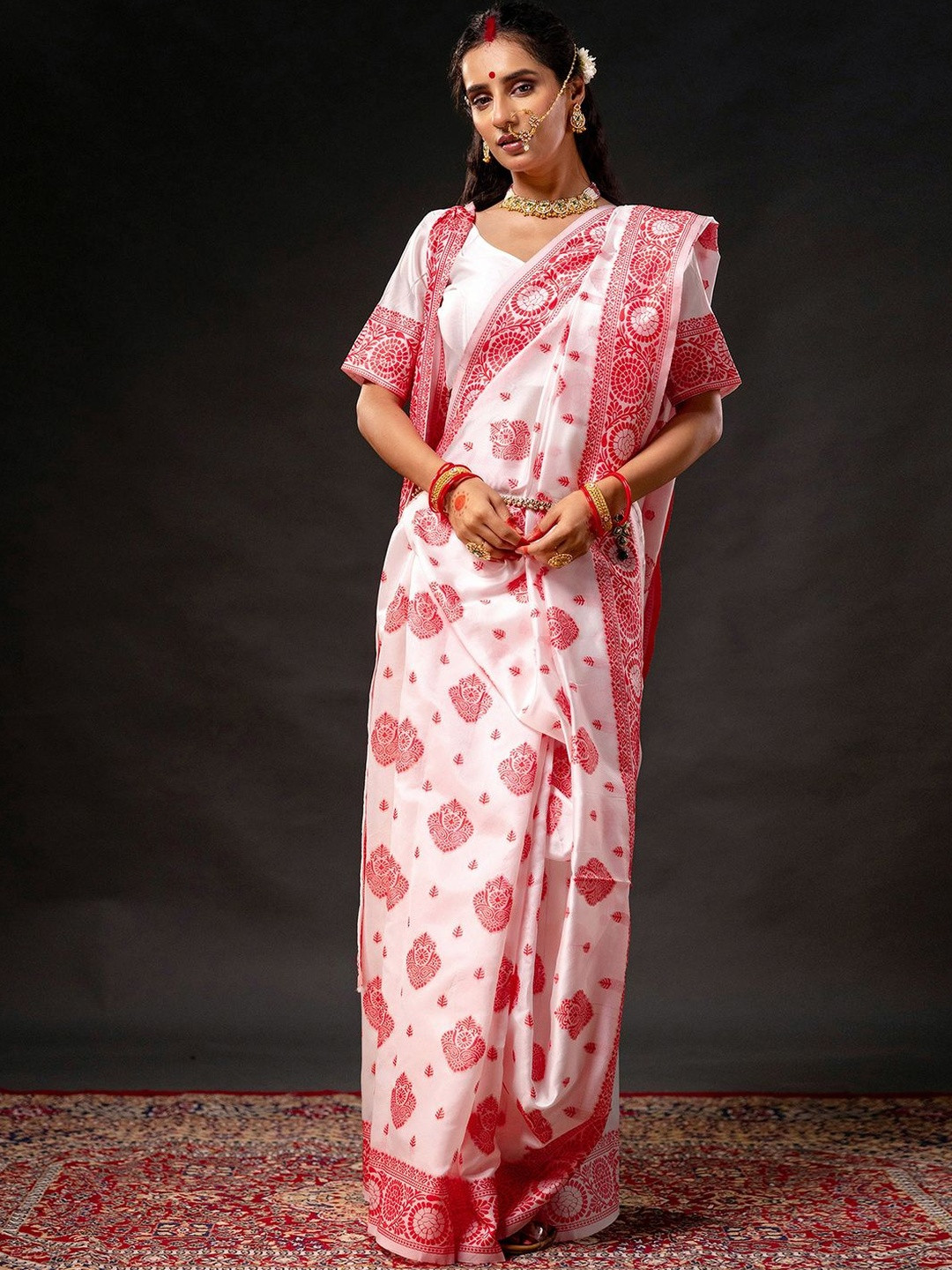 Kalini Womens White Silk Blend Woven Design Laal Paar Saree With Unstiched Blouse Piece