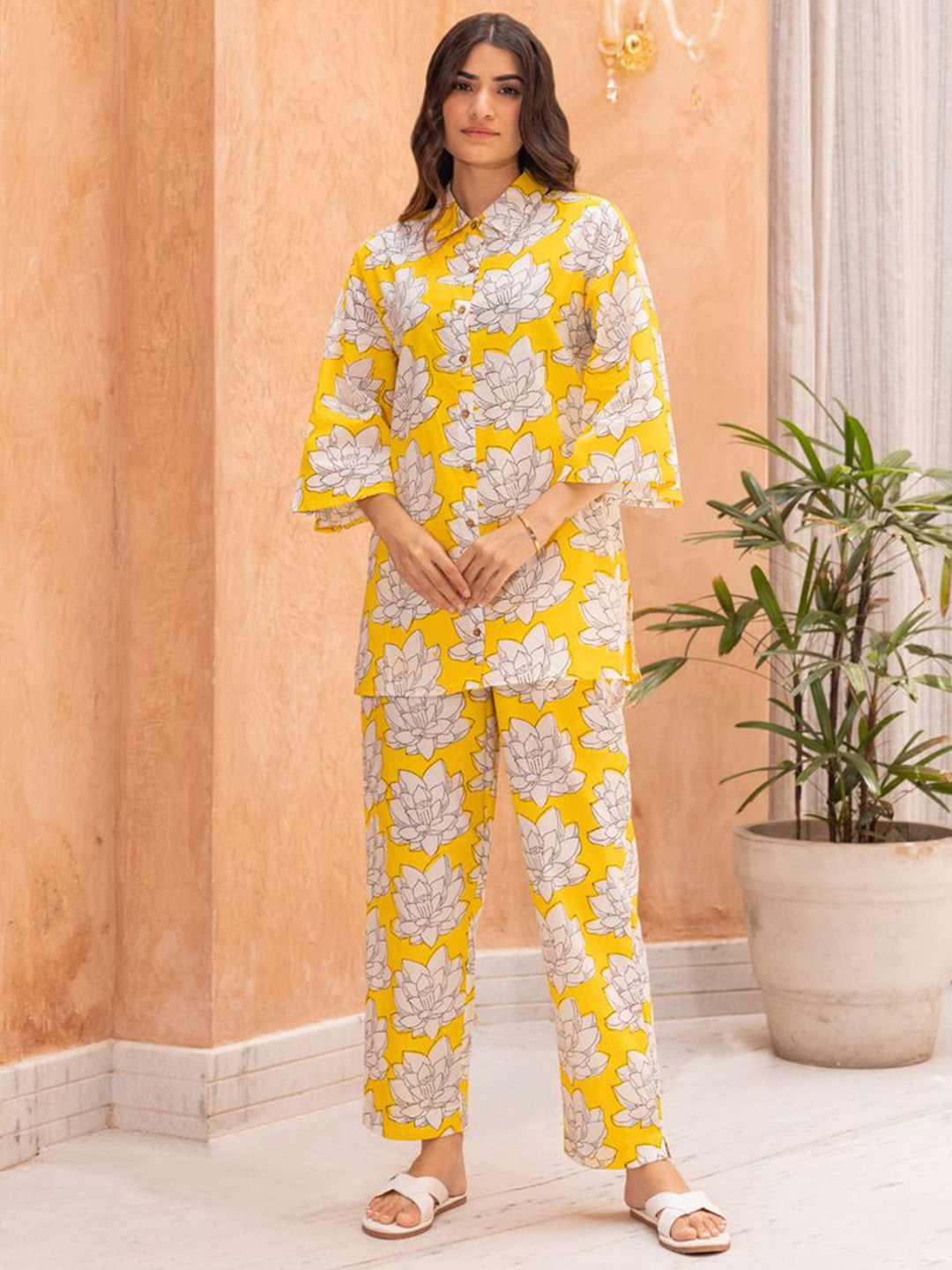 PHUTARI Printed Pure Cotton Shirts With Trouser
