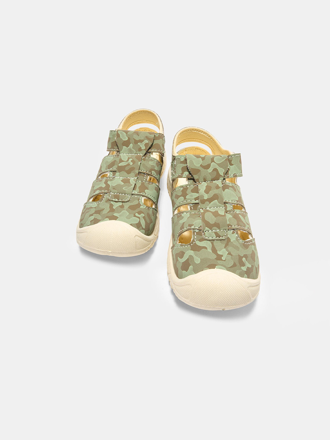 Pantaloons Junior Boys Shoe-Style Sandals