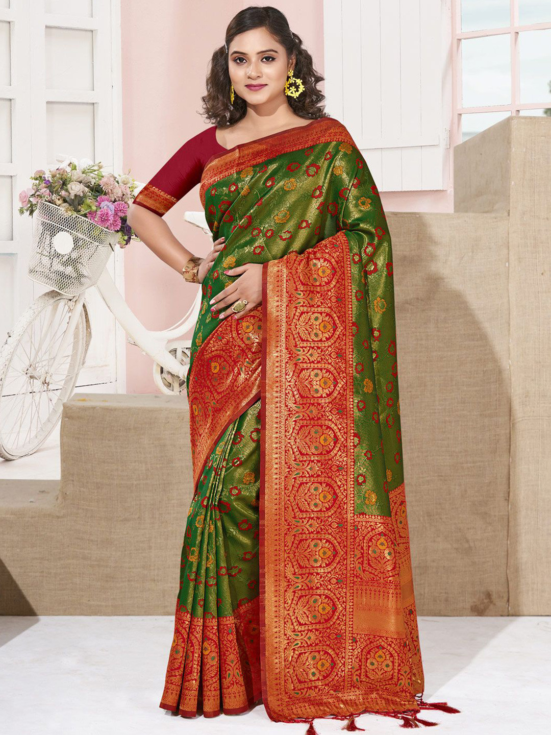 DEVATITHI Green Kanjivaram Silk Saree