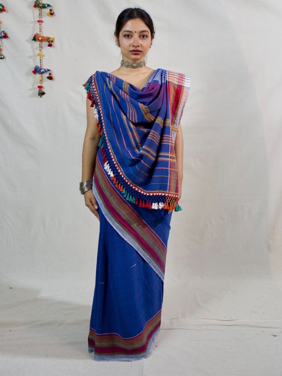BIJOI Striped Pure Cotton Saree With Blouse Piece