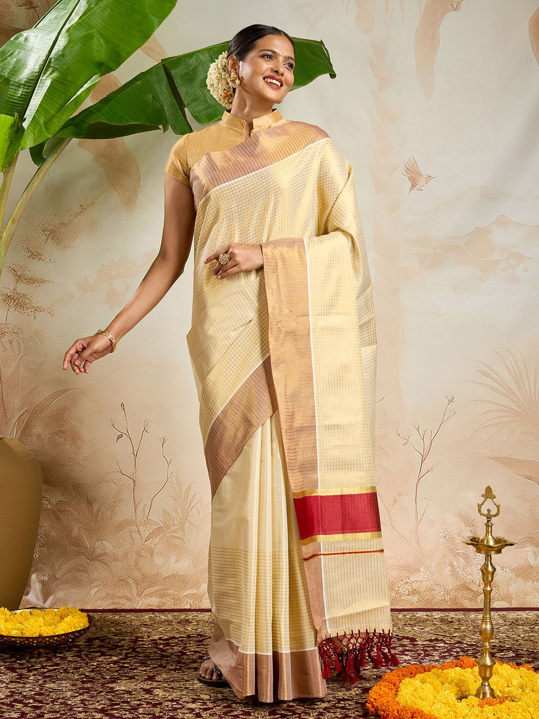 TEEJH Ponvillu Checked Zari Tissue Kasavu Saree