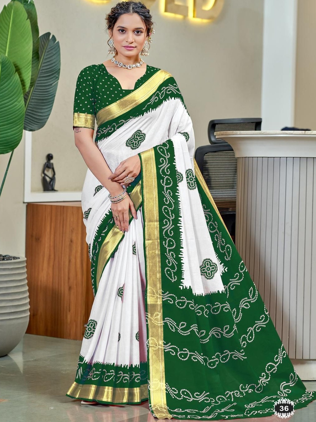 BUTI HAND BLOCK PRINT WITH HEVAY ZARI BODAR SAREES