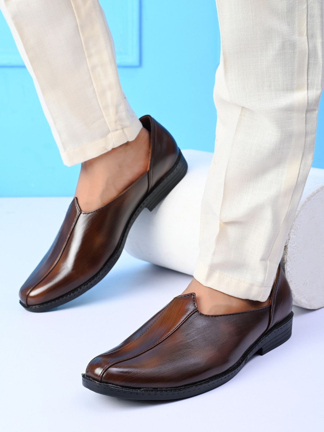 HERE&NOW Men Brown Synthetic Leather Mojaris