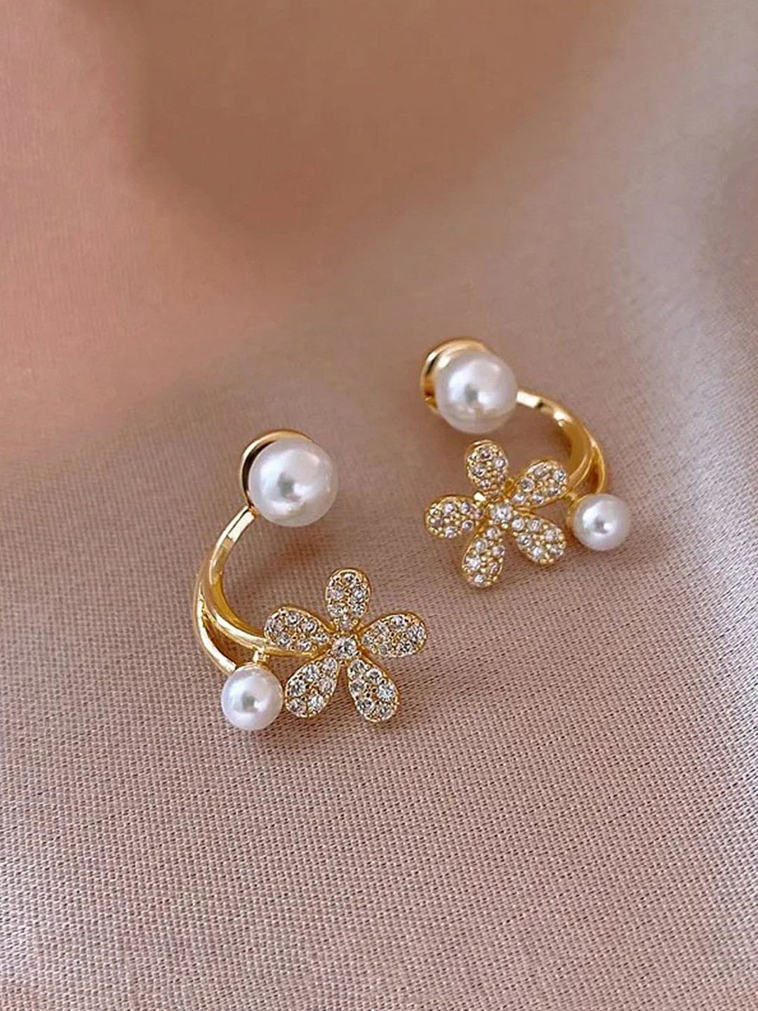 GOLDIWALA Korean Gold-Plated Artificial Stones Studded & Pearls Beaded Floral Shaped Studs