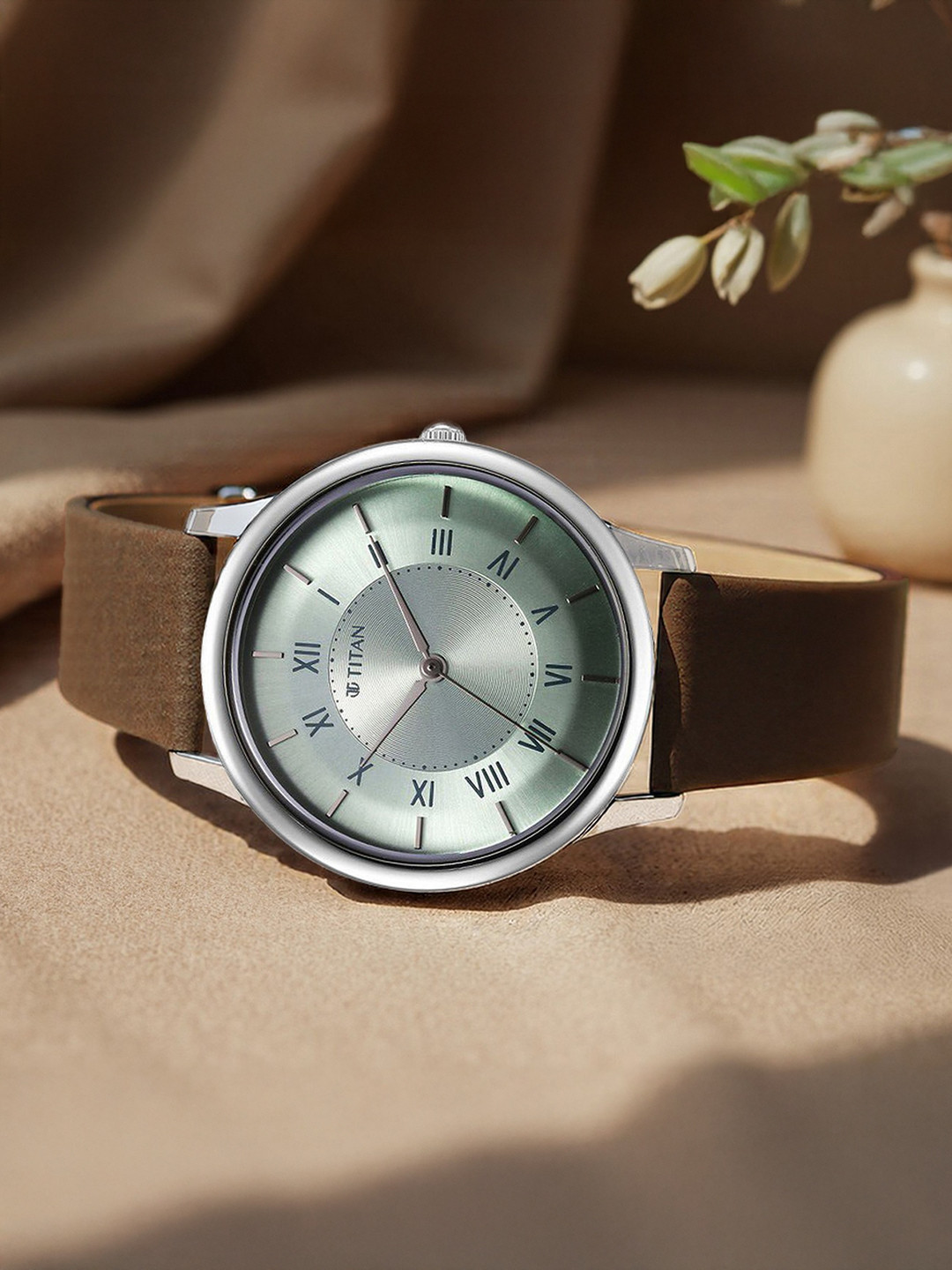 Titan Women Genuine Leather Straps Analogue Watch-2732SL02