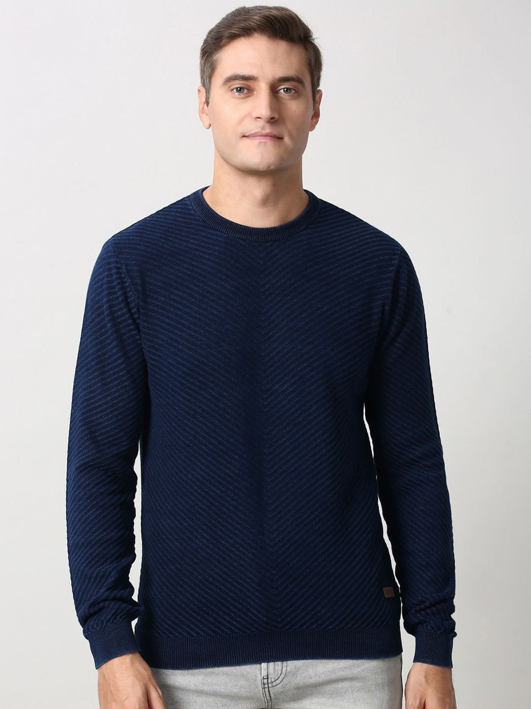 Peter England Casuals Men Textured Crew Neck Cotton Pullover