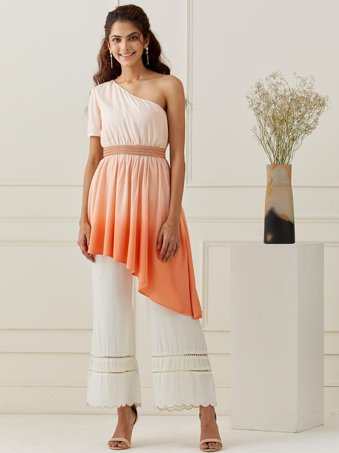 GRASS & SUNSHINE Women Colourblocked Regular Kurti with Palazzos