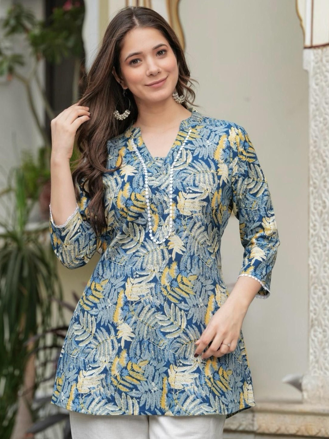 Wowlooks women printed embroidered casual straight kurta