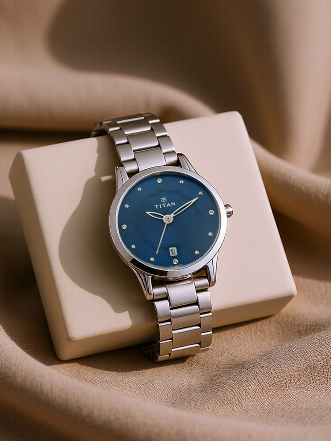 Titan Quartz Analog With Blue Dial Watch For Women - Nt2628sm01