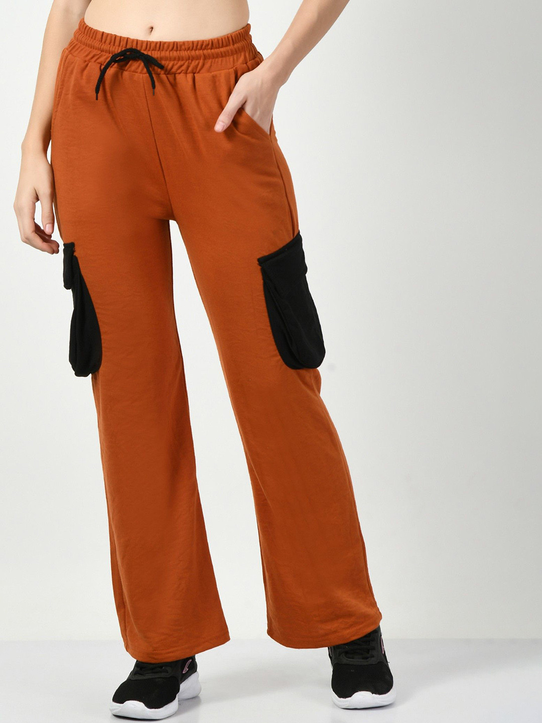 Fragancia Women Colourblocked Mid-Rise Wide-Leg Cargo Anti OdourTrack Pants