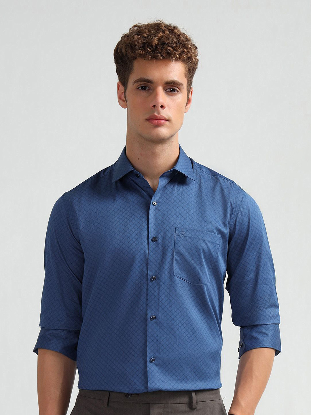 Arrow Men Manhattan Slim Fit Geometric Printed Spread Collar Pure Cotton Formal Shirt