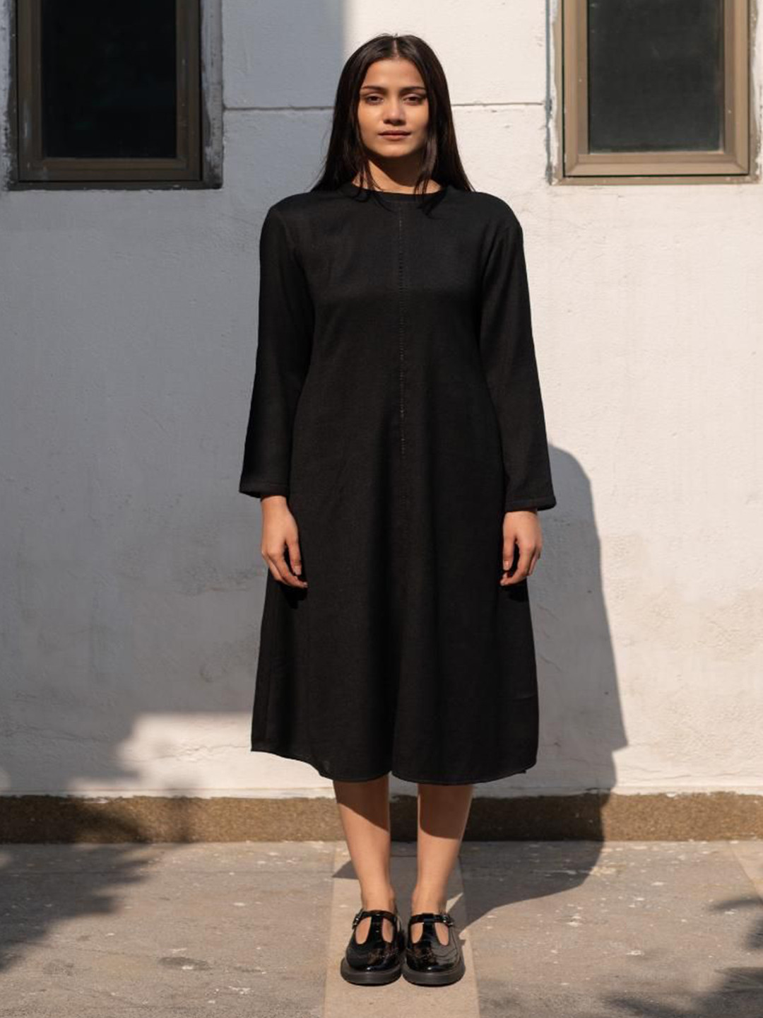 RAAS LIFE Starflower Women Round Neck Woollen A-Line Midi Dress